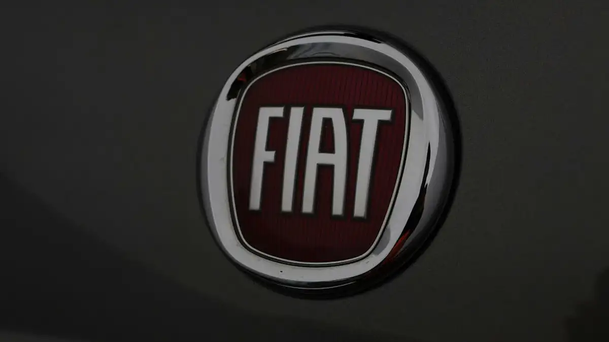 2022-fiat-500-10-dolcevita-big-20