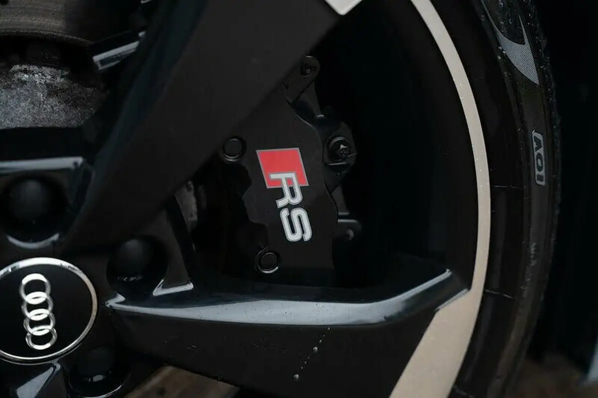 2019-audi-rs3-25-tfsi-sportback-5d-big-19