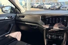 2020-volkswagen-t-roc-15-tsi-se-small-14