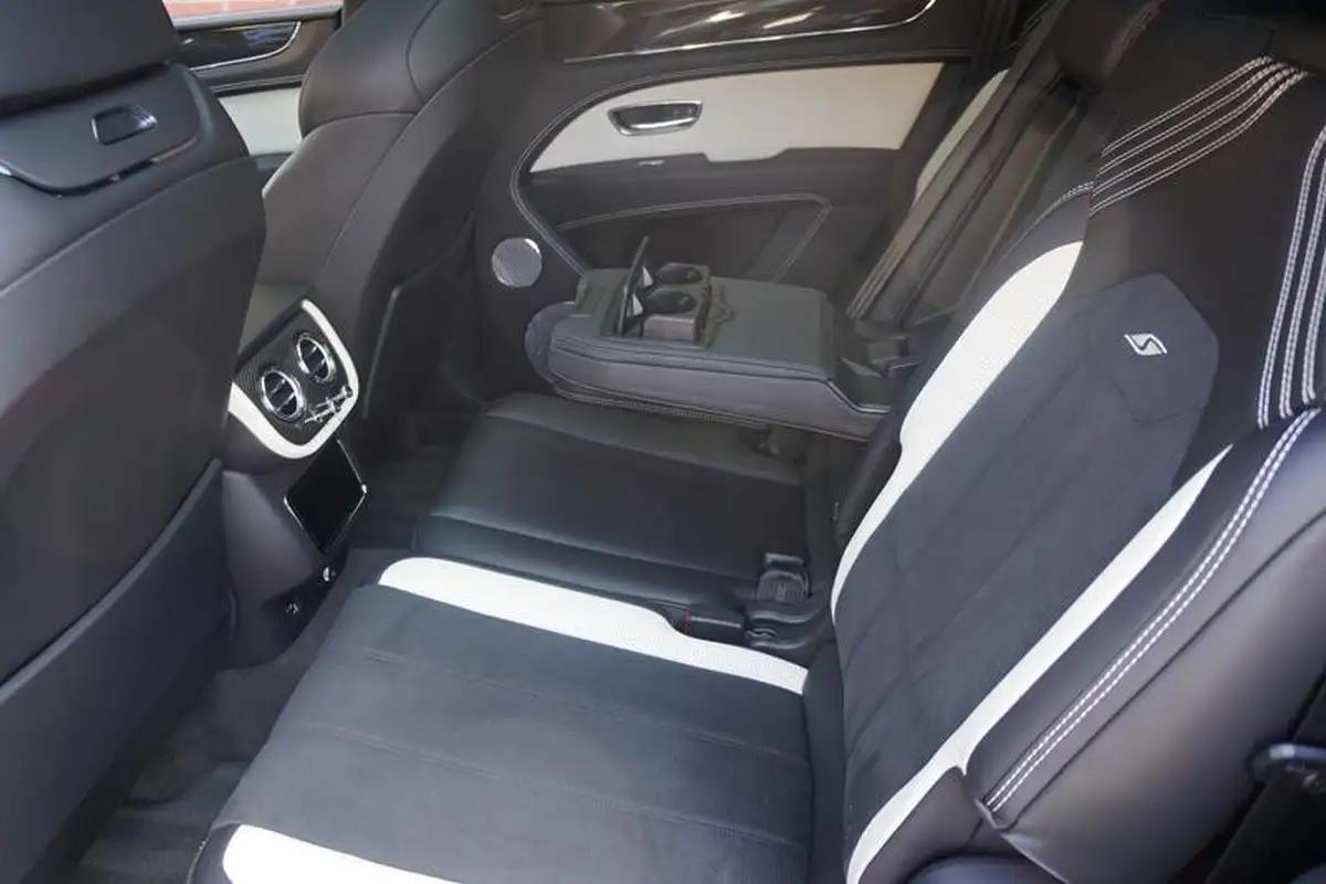 2022-bentley-bentayga-40-v8-s-big-33