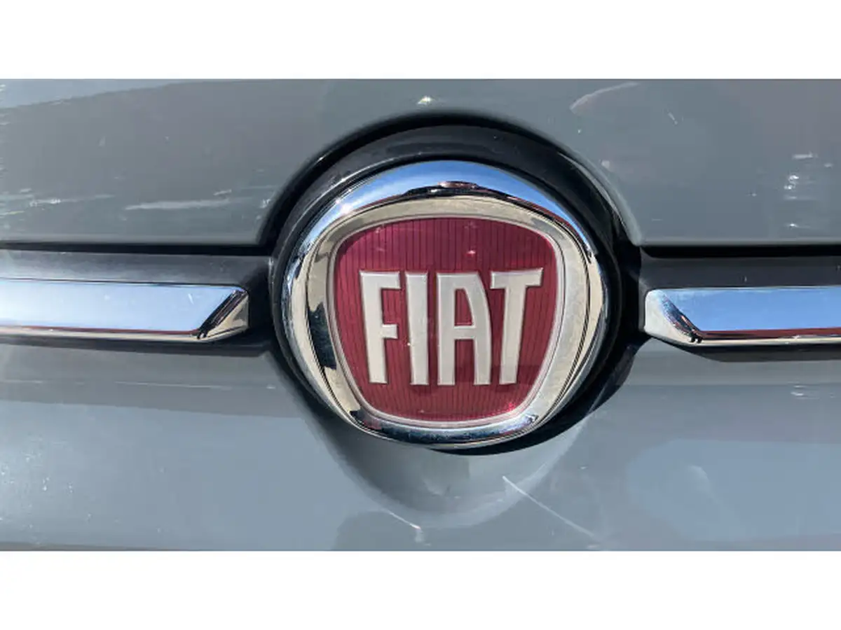 2021-fiat-500-10-dolcevita-big-7