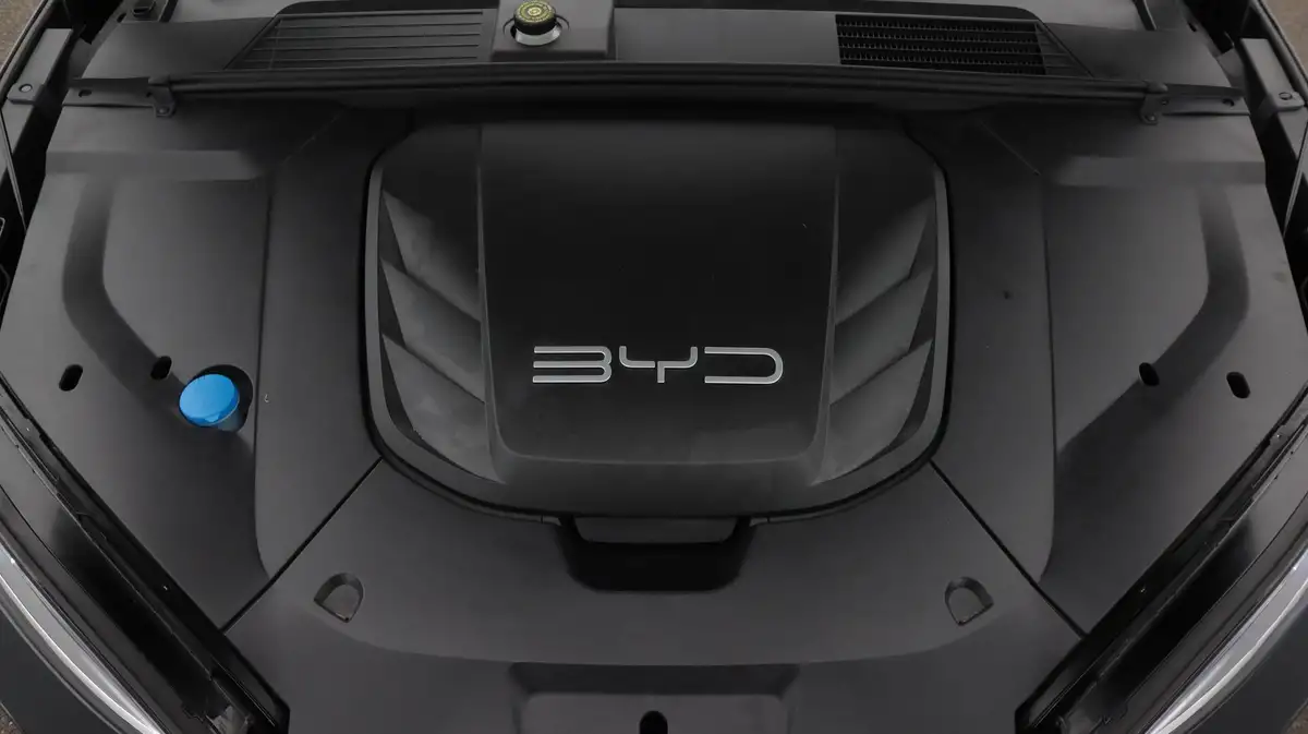 2024-byd-seal-e-design-big-19