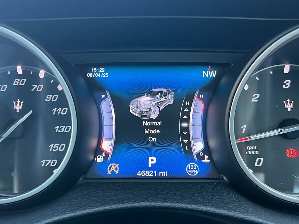 2017-maserati-levante-30td-awd-big-36
