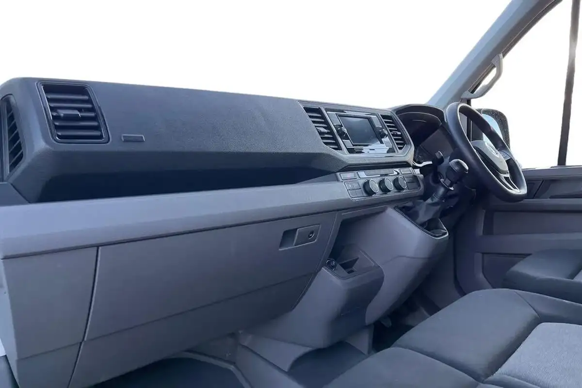 2024-volkswagen-crafter-20tdi-cr35-lwb-commerce-plus-140pseu6d-big-14