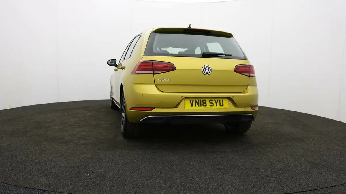 2018-volkswagen-golf-20tdi-se-nav-bmtss-hatchback-5d-dsg-big-72