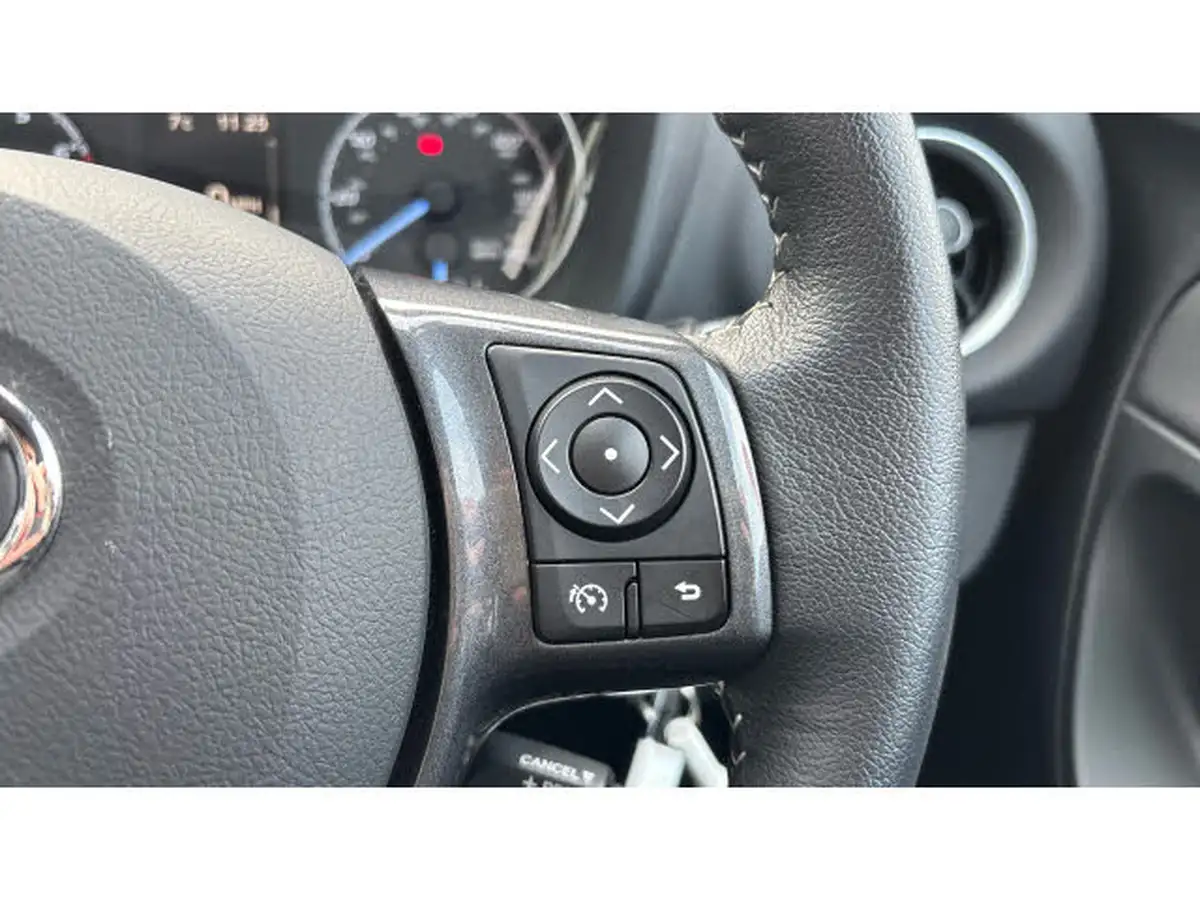 2020-toyota-yaris-15-vvt-i-y20-111bhp-1496cc-big-29