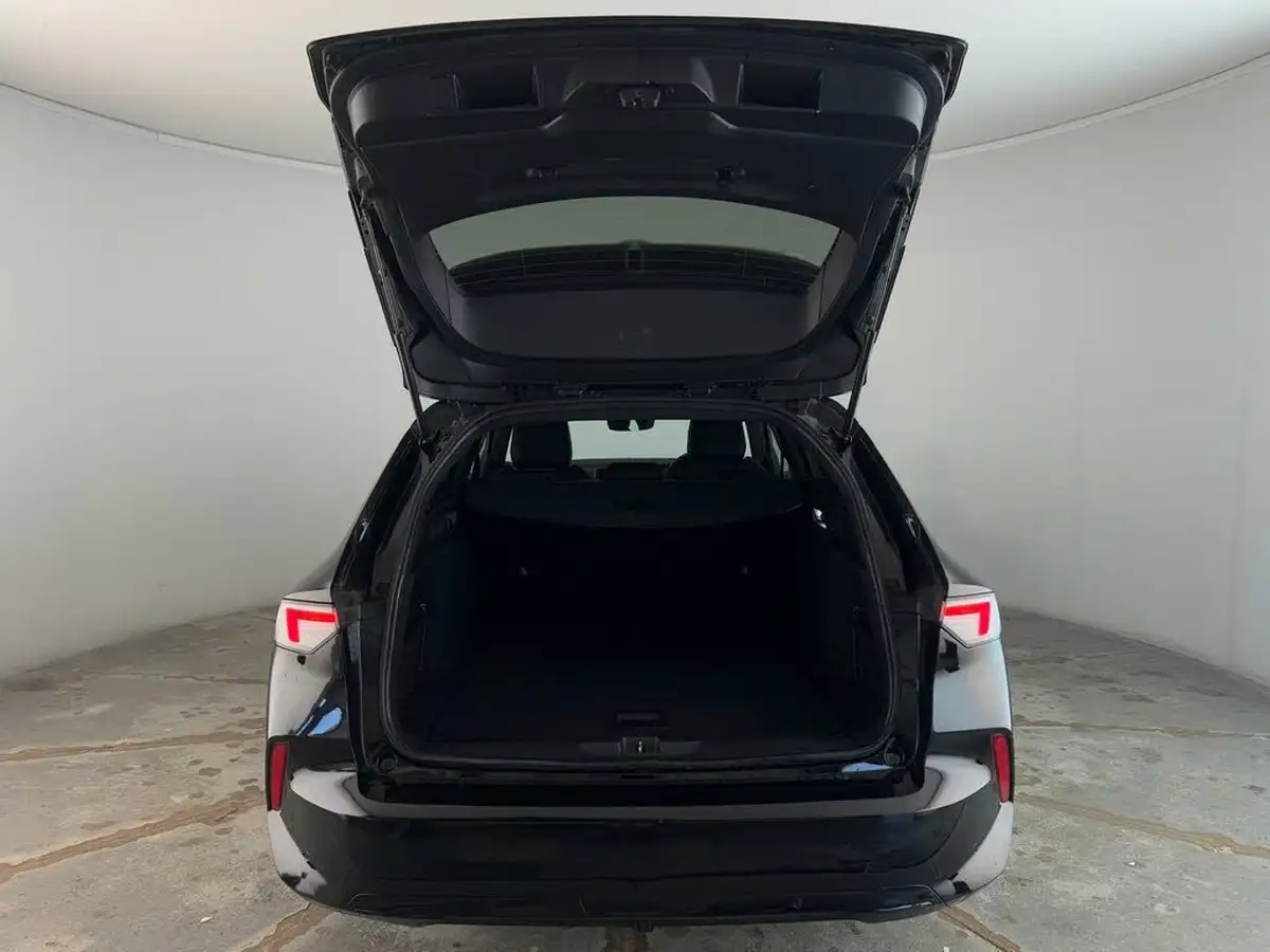 2023-vauxhall-astra-12-turbo-gs-sport-tourer-big-32