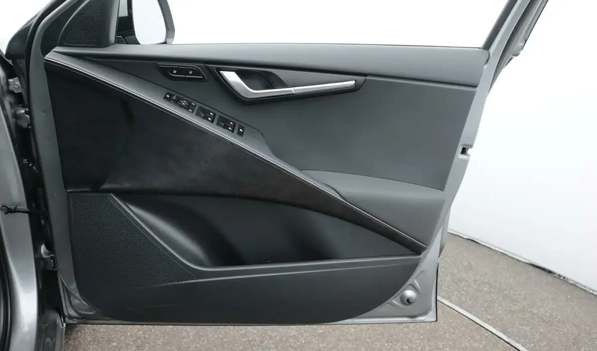 2023-kia-niro-ev-e-4-heat-pump-big-15