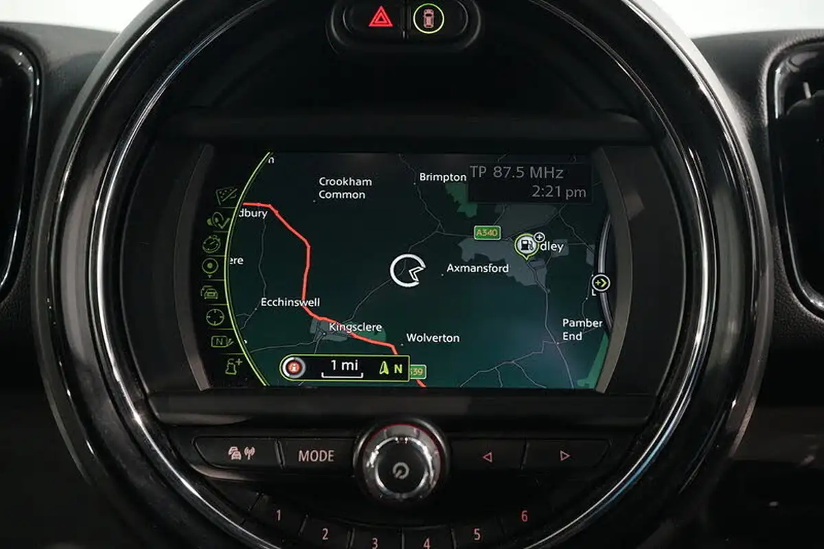 2017-mini-countryman-15-cooper-ss-big-35