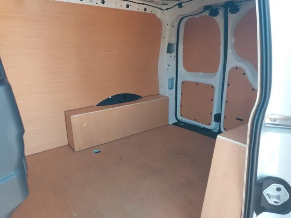 2024-volkswagen-caddy-20tdi-c20-cargo-commerce-big-5