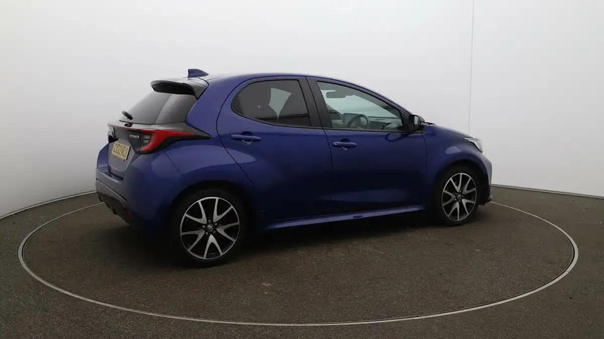 2022-toyota-yaris-15-vvt-i-dynamic-big-44