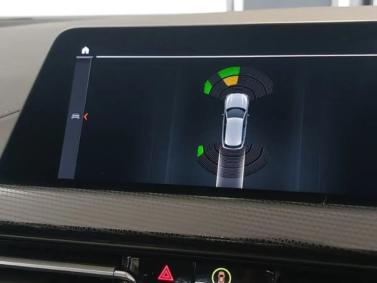 2021-bmw-1-series-big-18