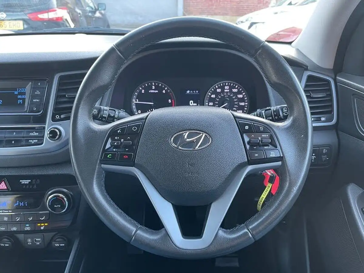 2016-hyundai-tucson-17crdi-blue-drive-se-116ps-big-25