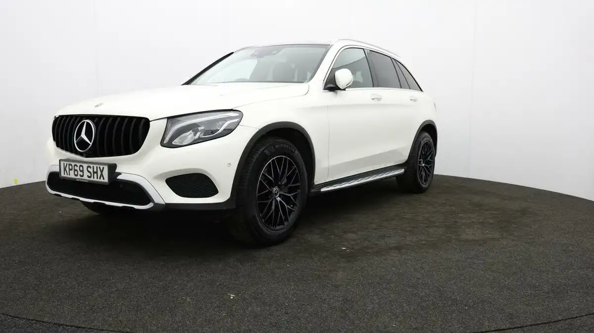 2019-mercedes-benz-glc-class-21d-glc250d-sport-premium-plusss-station-wagon-5d-big-52