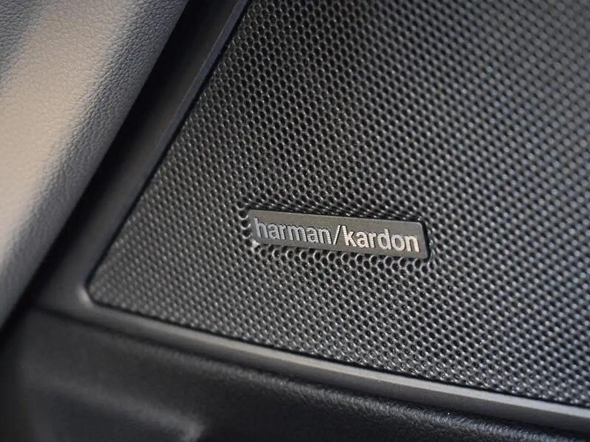 2021-bmw-3-series-30-m340i-xdrive-saloon-4d-big-26