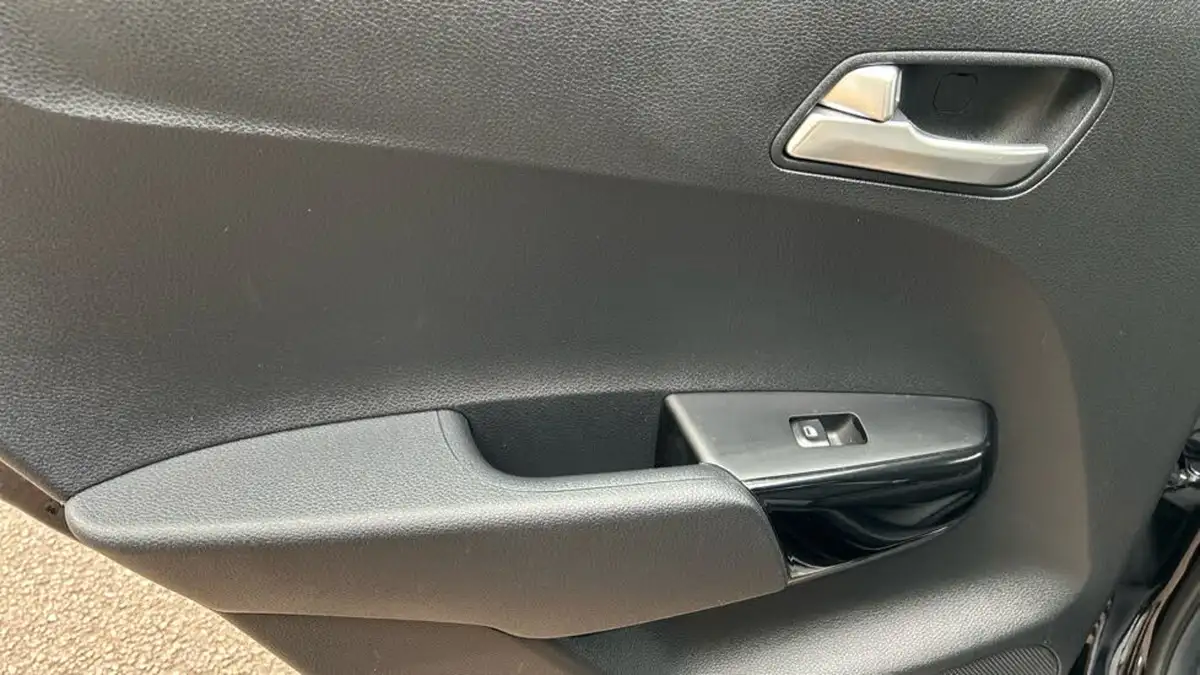 2024-kia-picanto-10-2-big-16