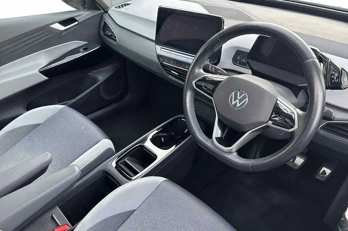 2021-volkswagen-id3-e-family-145ps-big-5