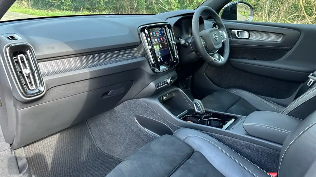 2022-volvo-c40-e-twin-recharge-pro-big-3