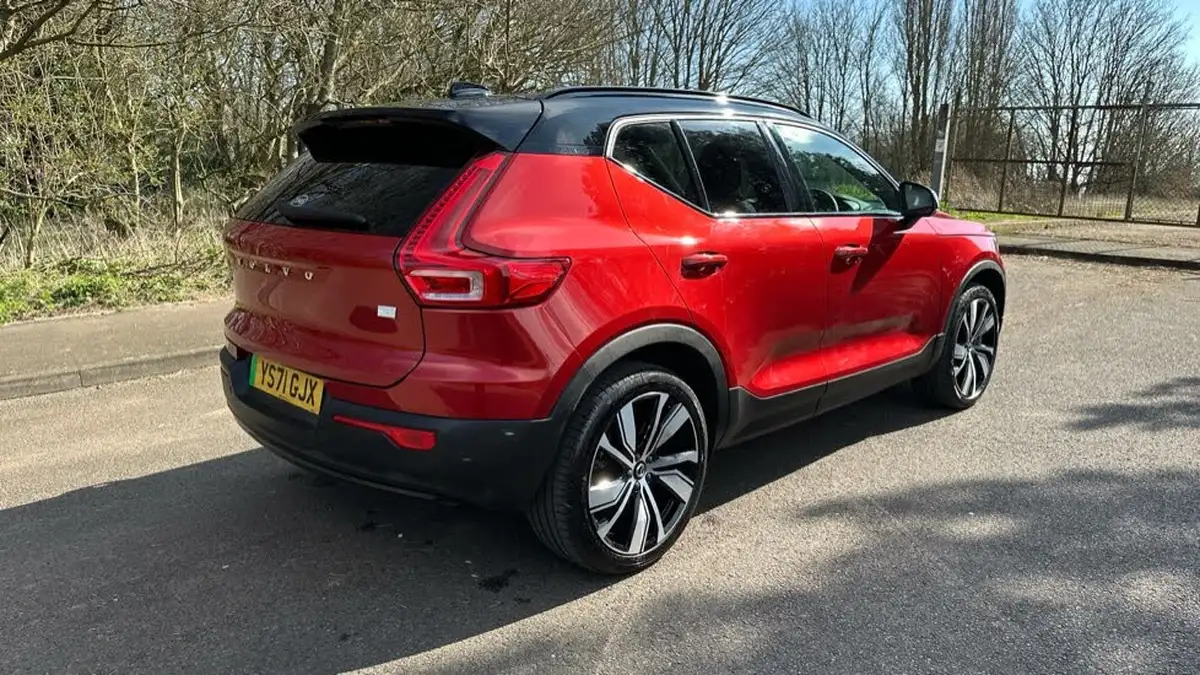 2022-volvo-c40-e-twin-recharge-pro-big-27