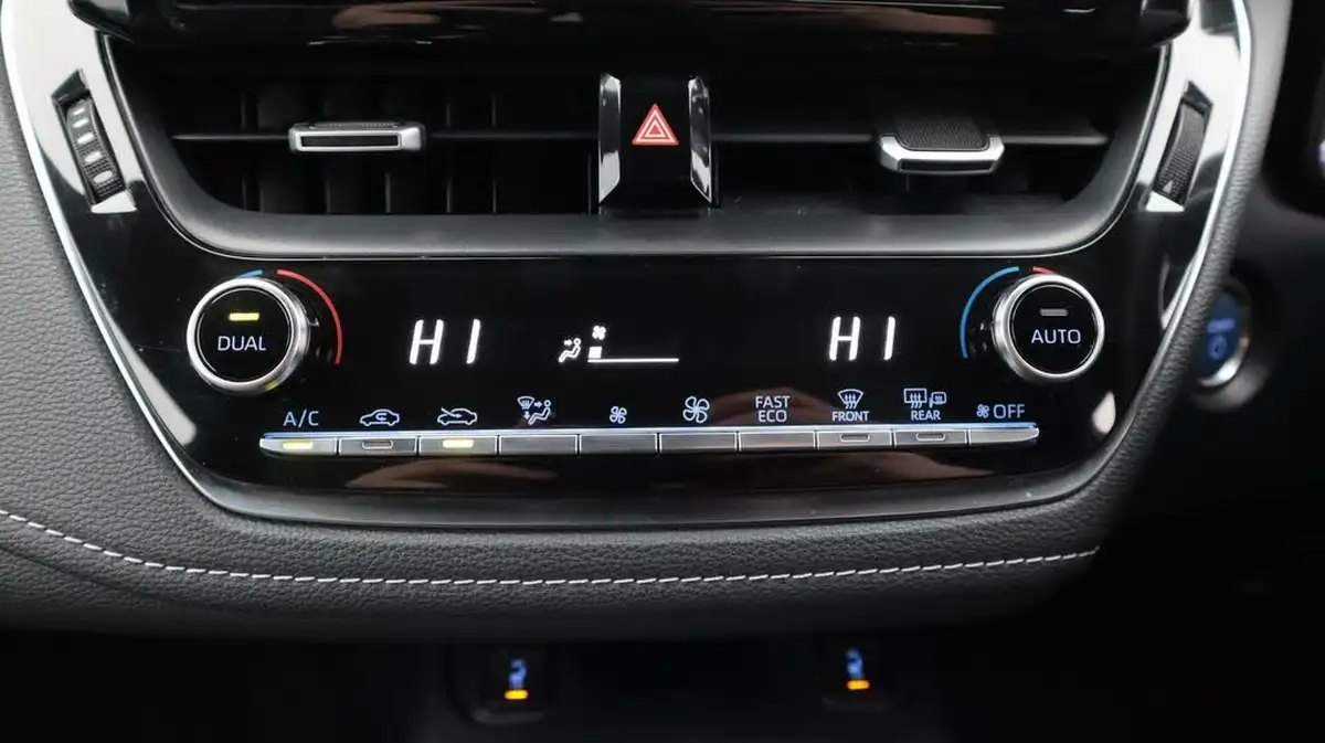 2020-toyota-corolla-20-vvt-i-gr-sport-spare-wheel-hatchback-big-12