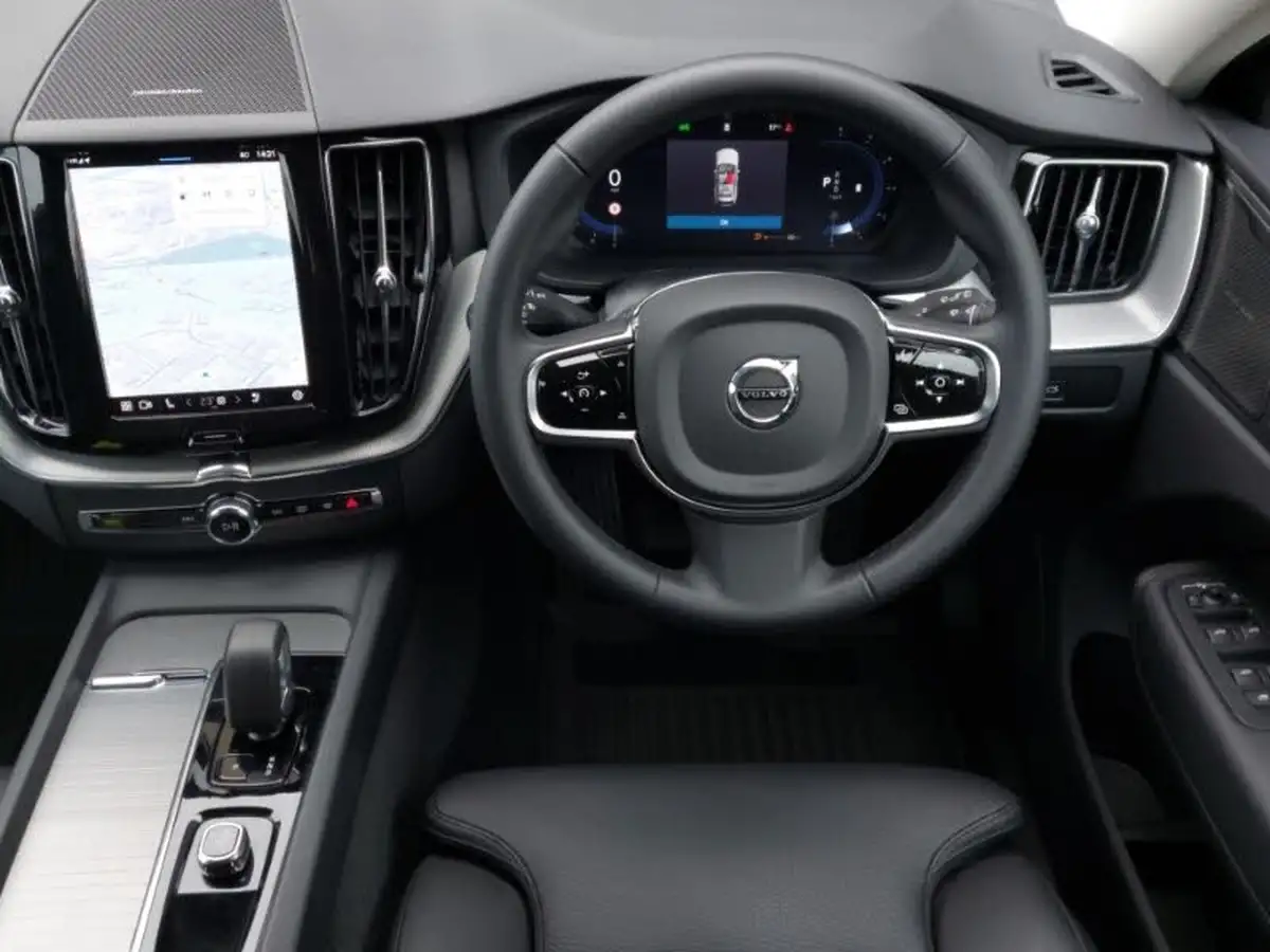 2023-volvo-xc60-20td-b4-plus-big-6