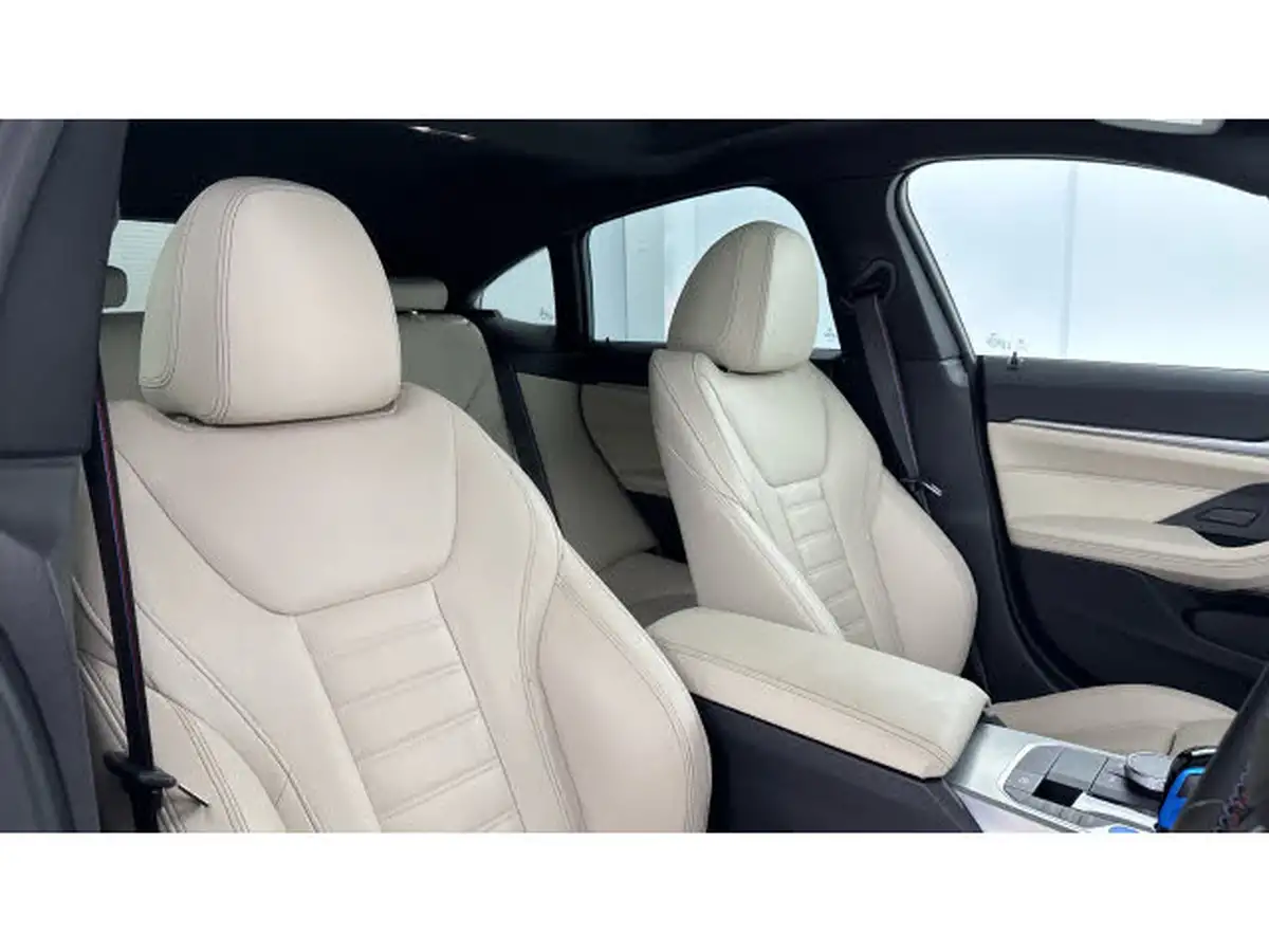 2022-bmw-i4-e-m50-big-28