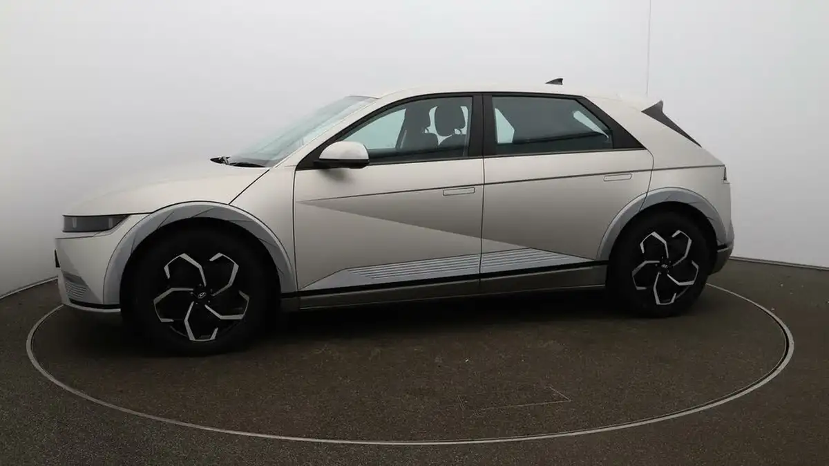 2022-hyundai-ioniq-5-e-premium-217ps-73kwh-rwd-big-57