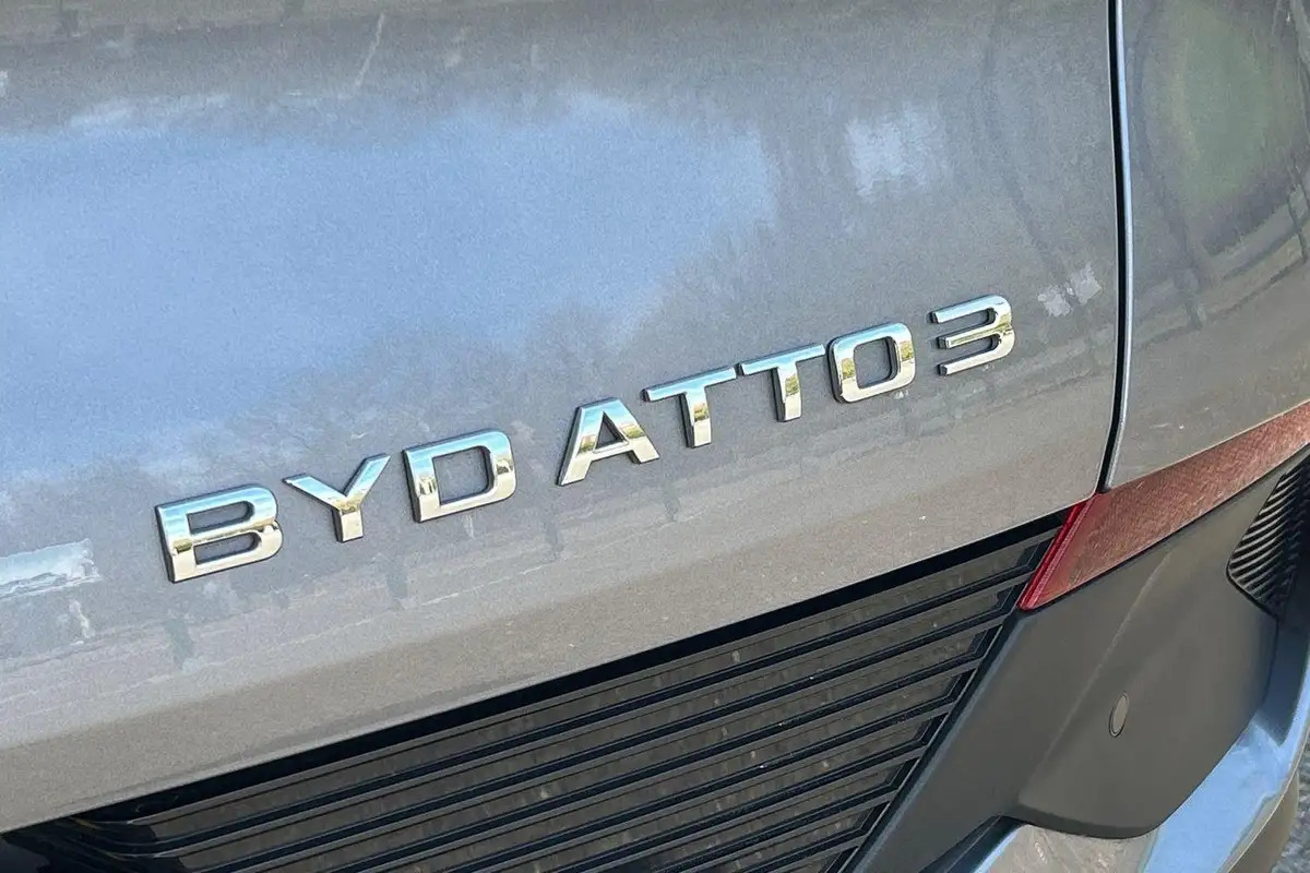 2024-byd-atto-3-e-design-big-35
