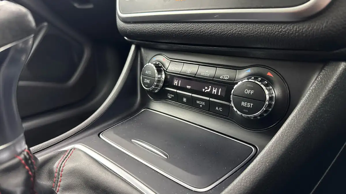 2018-mercedes-benz-gla-class-16-gla-200-amg-line-154bhp-premium-plus-big-18