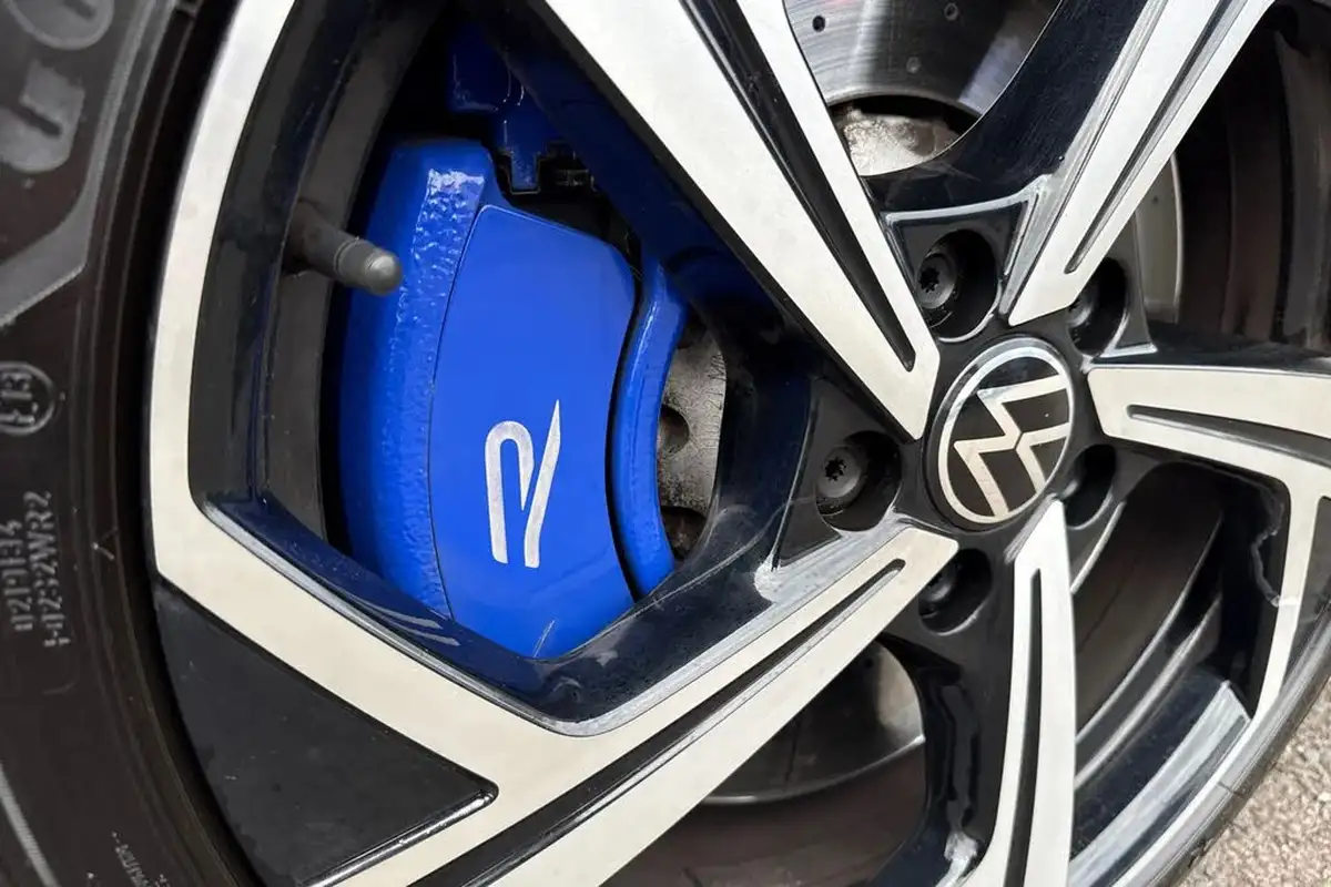 2021-volkswagen-golf-20-tsi-r-hatchback-big-56
