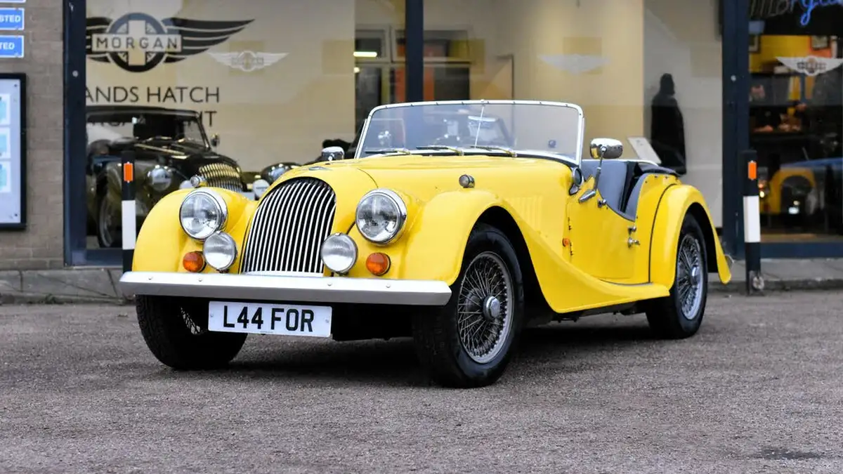 1993-morgan-44-18-2-seat-big-14