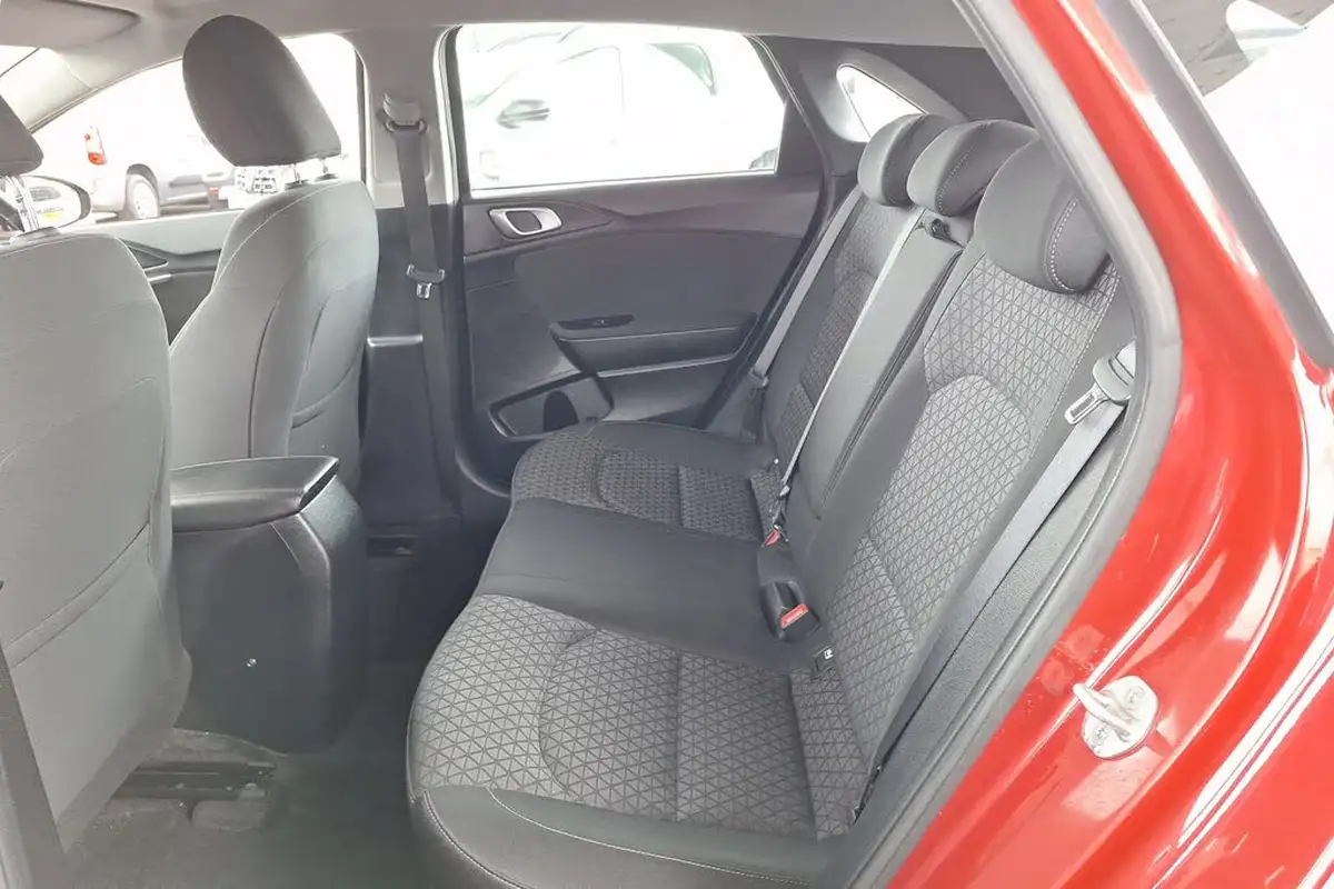 2021-kia-ceed-10-t-gdi-2-nav-hatchback-big-8