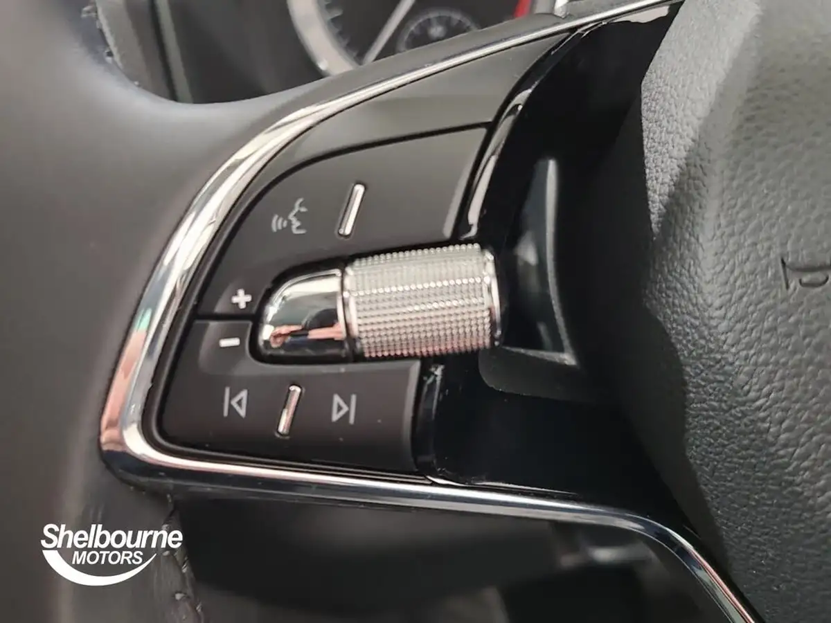 2021-skoda-karoq-15-tsi-se-l-dsg-big-28