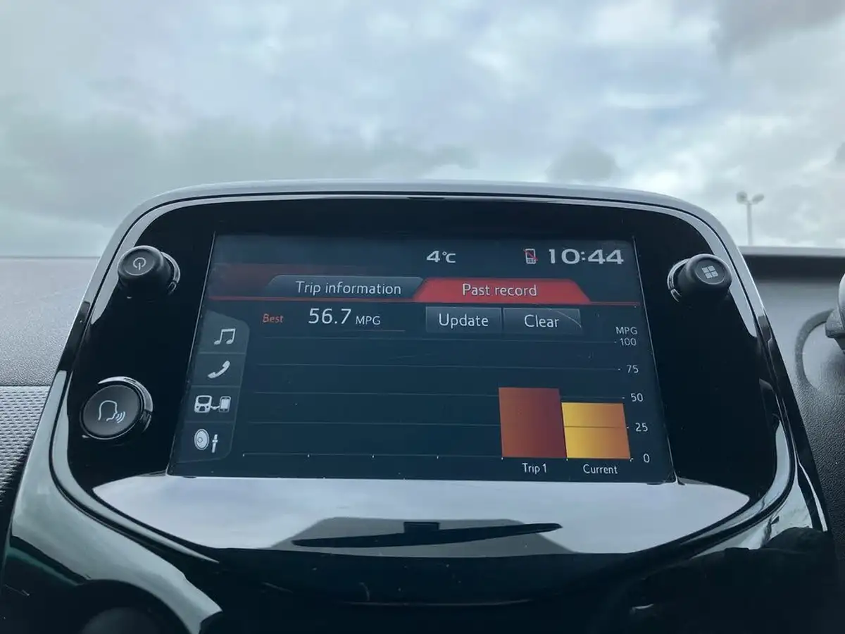 2018-citroen-c1-10-vti-flair-72ps-5d-big-38