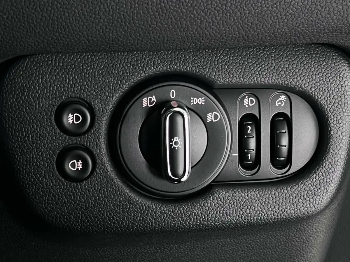 2022-mini-clubman-15-cooper-classic-premium-auto-big-20
