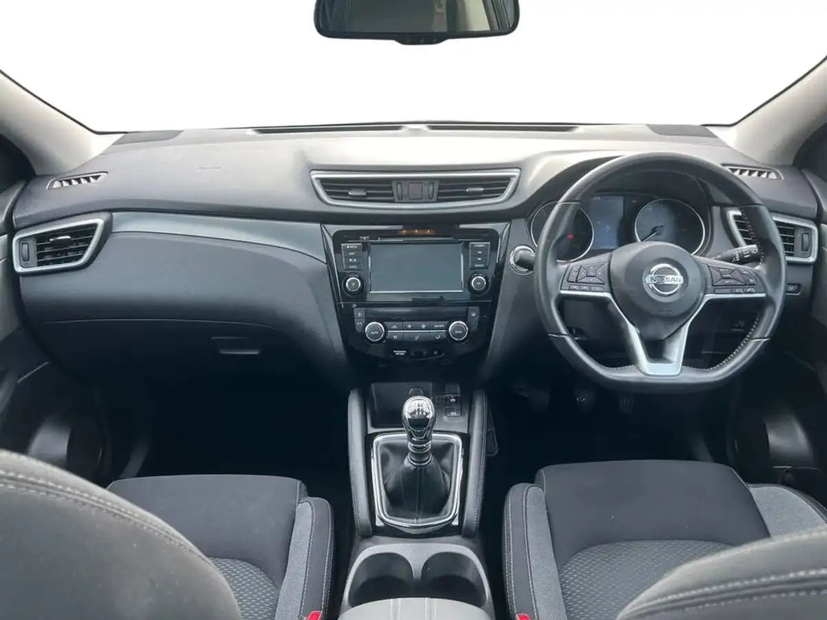 2020-nissan-qashqai-13-dig-t-n-connecta-140ps-big-11