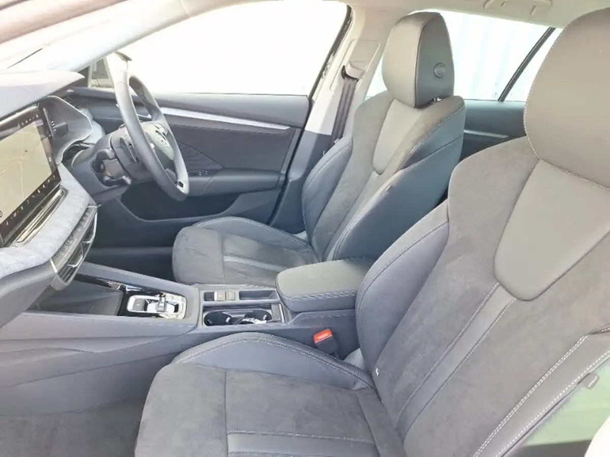 2024-skoda-octavia-20tdi-se-l-150ps-estate-dsg-big-4