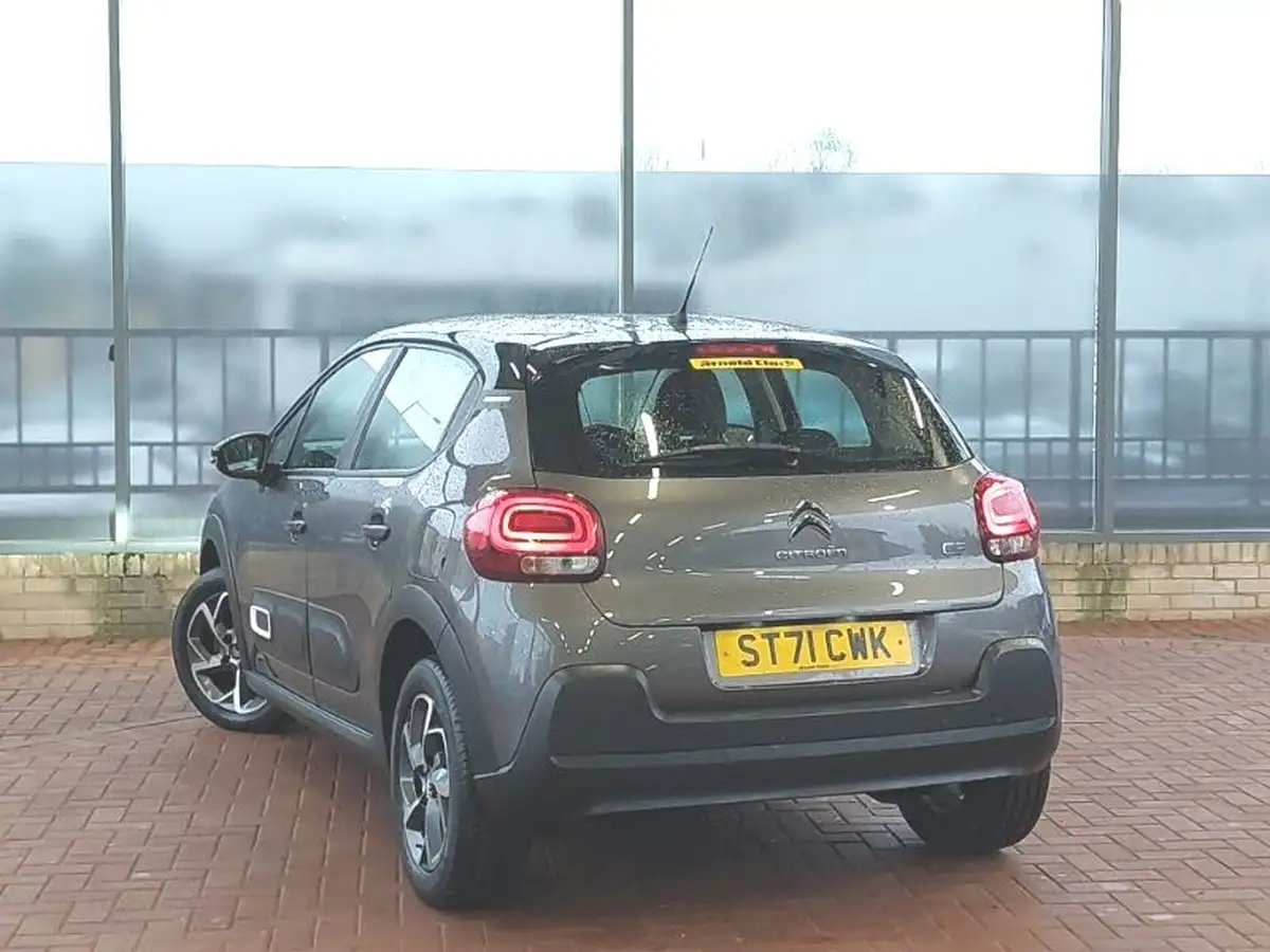 2021-citroen-c3-12-puretech-shine-83ps-big-1
