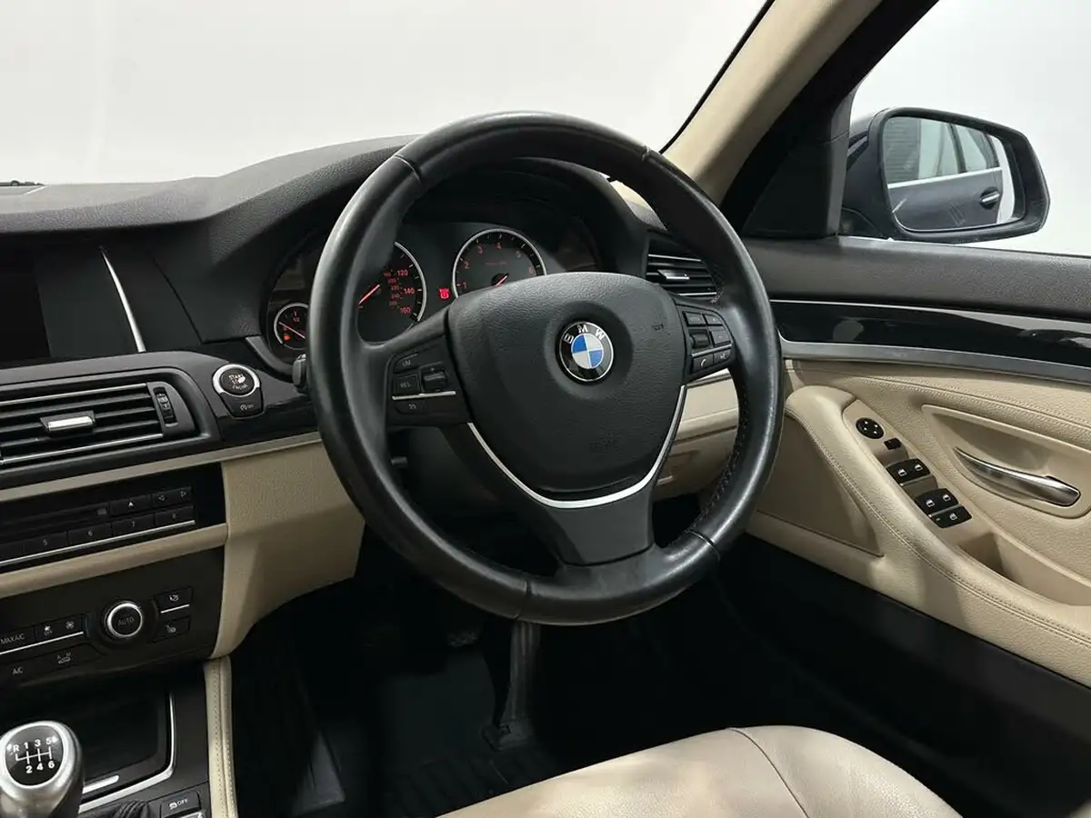 2016-bmw-5-series-20-520i-se-touring-5d-big-9