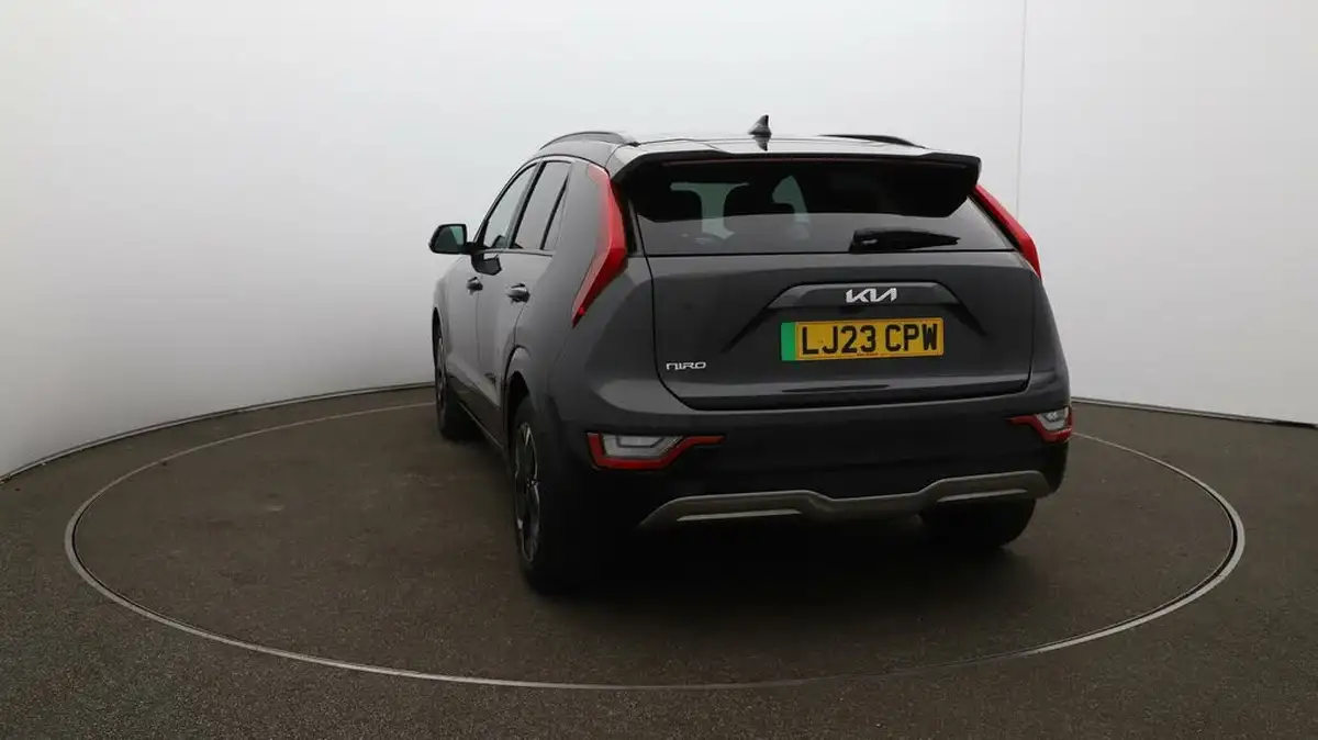 2022-kia-e-niro-ev-3-big-52