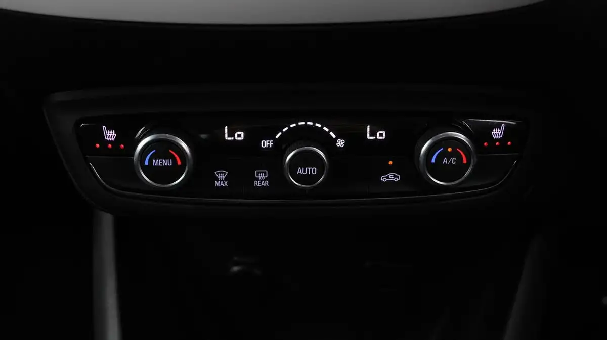 2021-vauxhall-crossland-12i-griffin-big-11