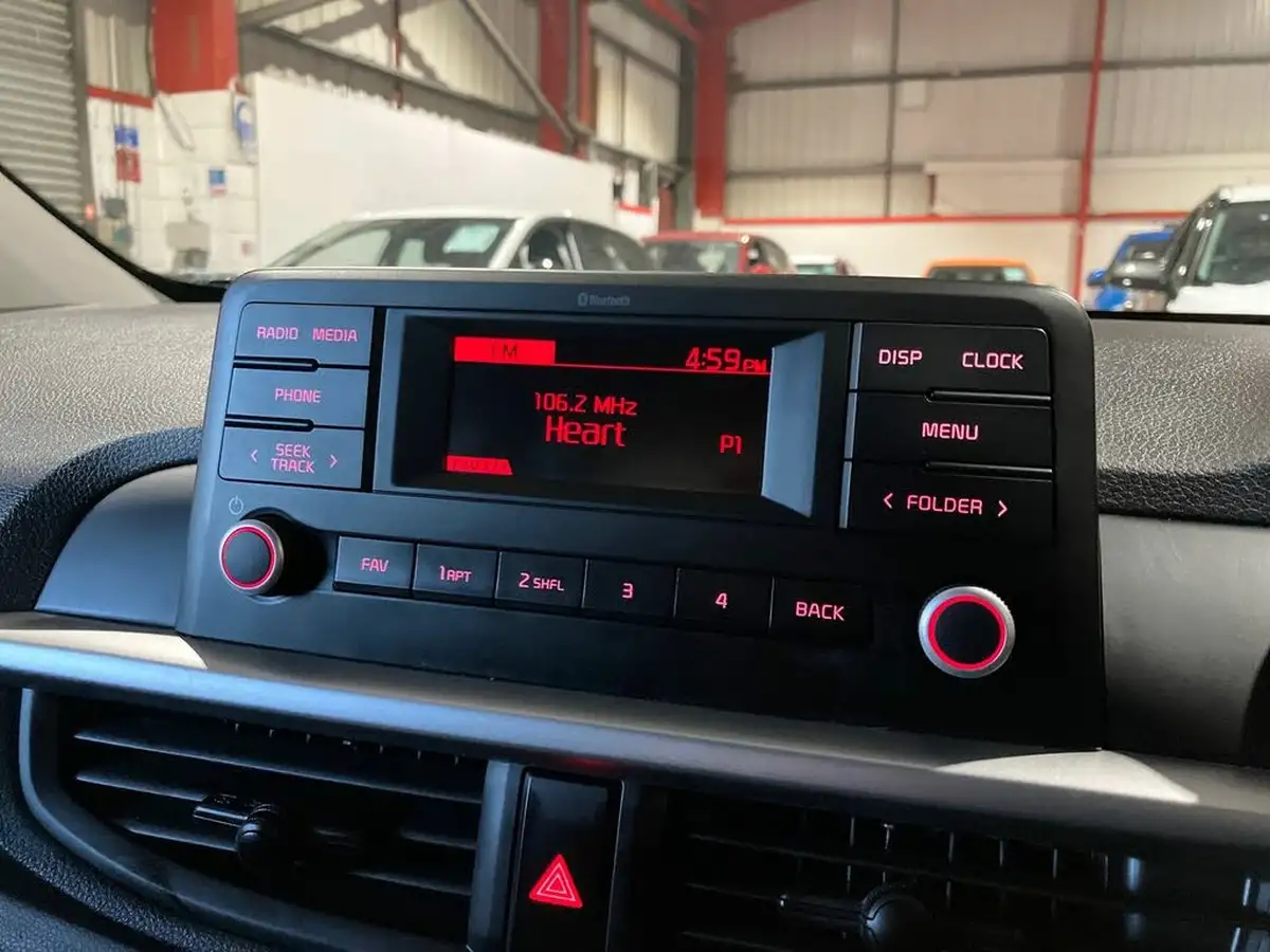 2021-kia-picanto-10-1-big-10