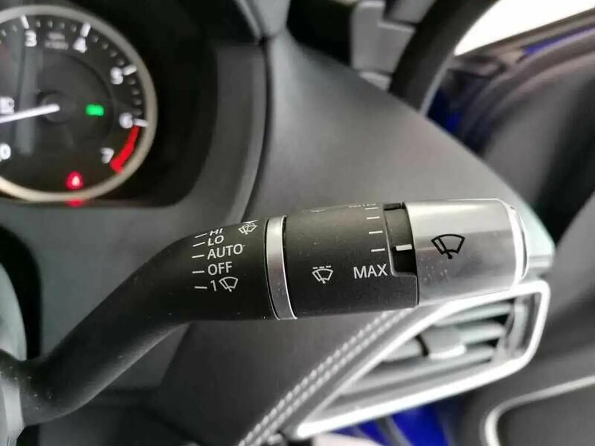 2019-jaguar-xe-20i-r-dynamic-s-250ps-big-22