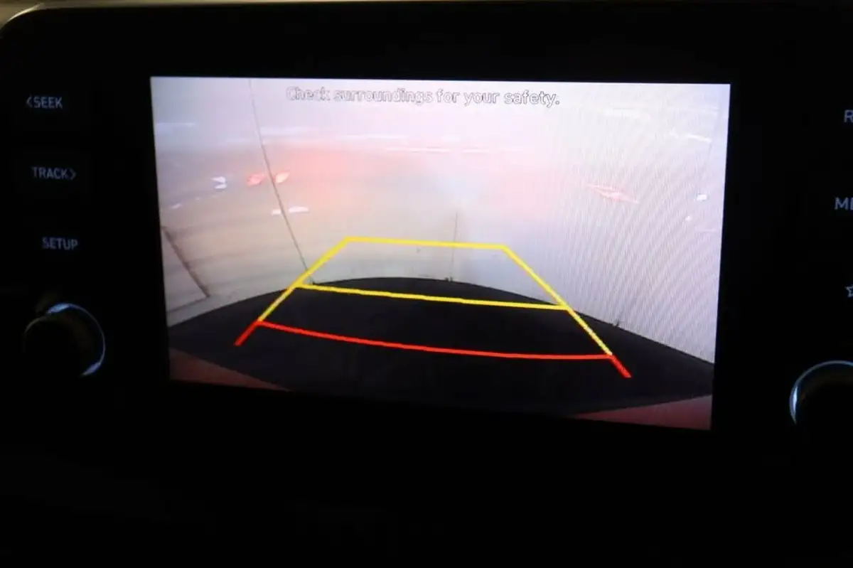 2022-hyundai-bayon-10-t-gdi-se-connect-big-8