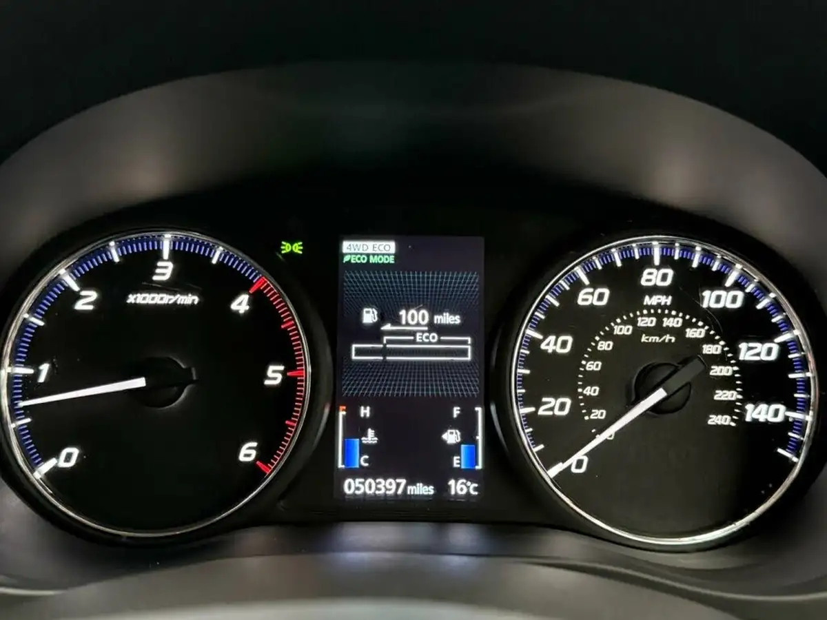 2017-mitsubishi-outlander-22di-d-3-big-19
