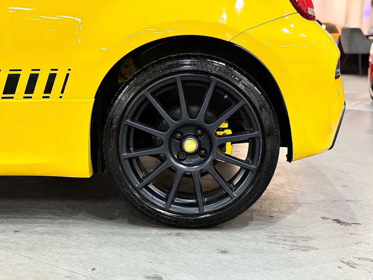 2016-abarth-595-14-tjet-competizione-big-50