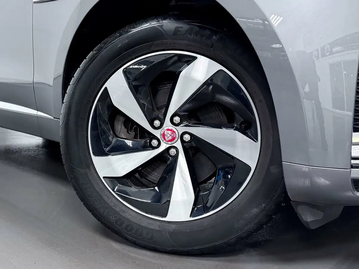 2022-jaguar-f-pace-20-d200-r-dynamic-s-big-58