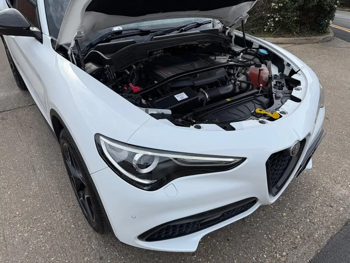 2019-alfa-romeo-stelvio-20-ti-big-29