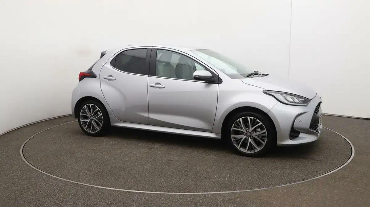 2023-toyota-yaris-15-vvt-i-excel-big-38