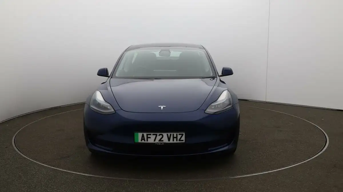 2022-tesla-model-3-e-rwd-big-2